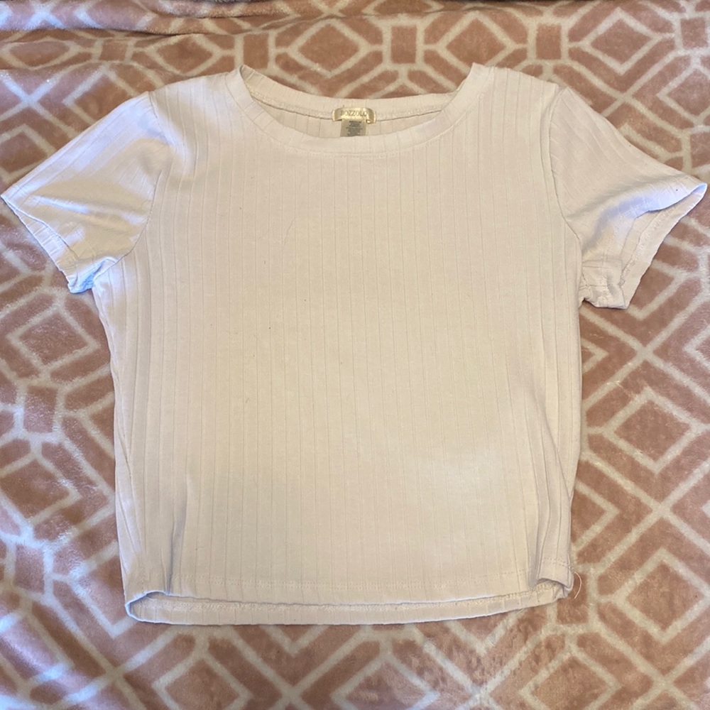 White, fitted Crop top